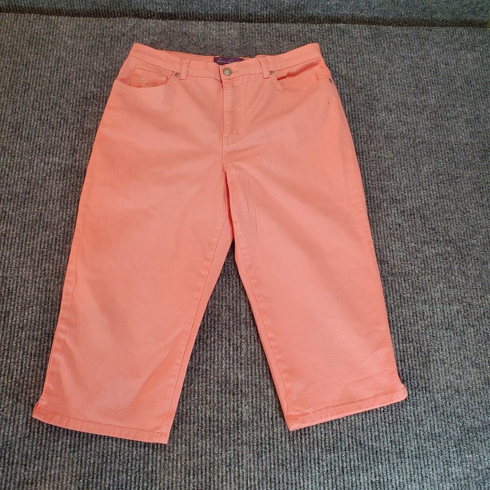 Gloria Vanderbilt Amanda Coral Pink Studded Stretch Capris Jean Women's Size 14